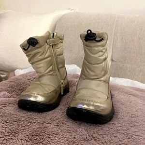 Naturino Falcotto winter boots work a handful of times.